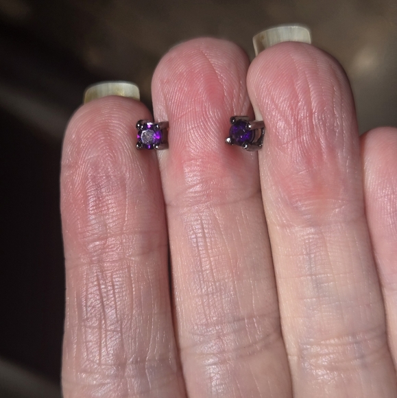 Amethyst sterling & rhodium stud post earrings - Picture 10 of 15
